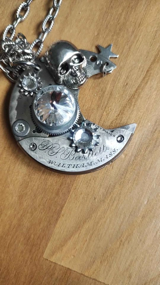 Steampunk Necklace with skull - photo 3
