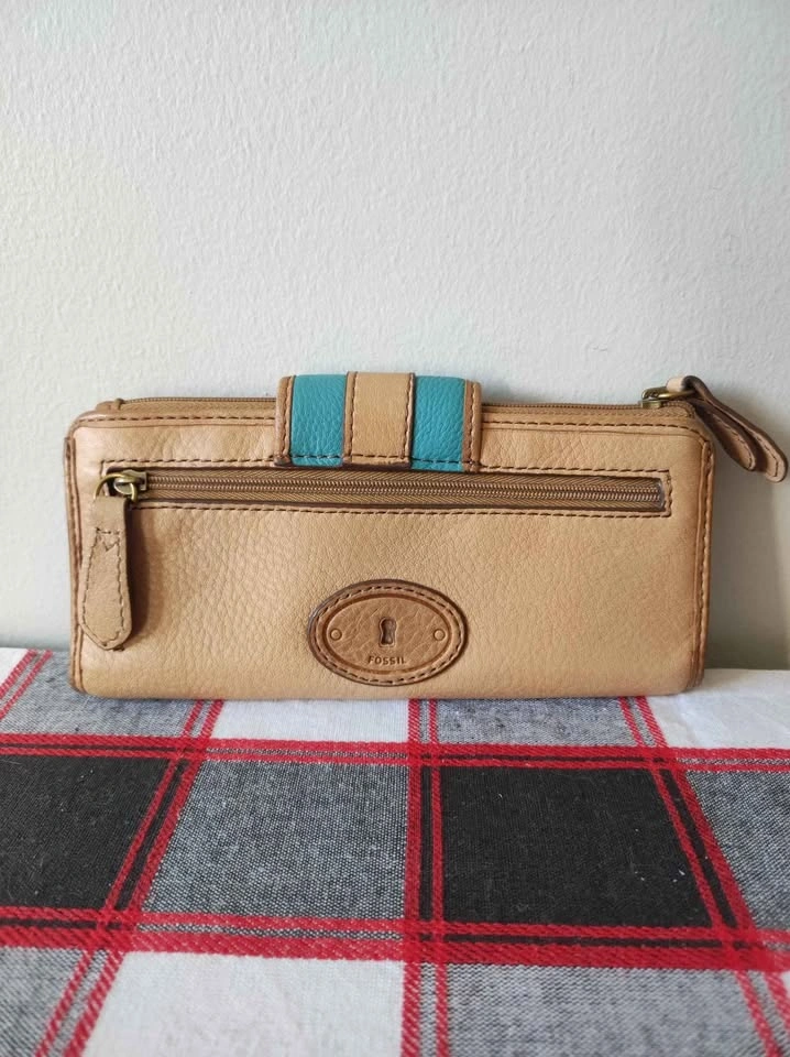 Fossil Striped Leather Clutch Wallet - photo 2