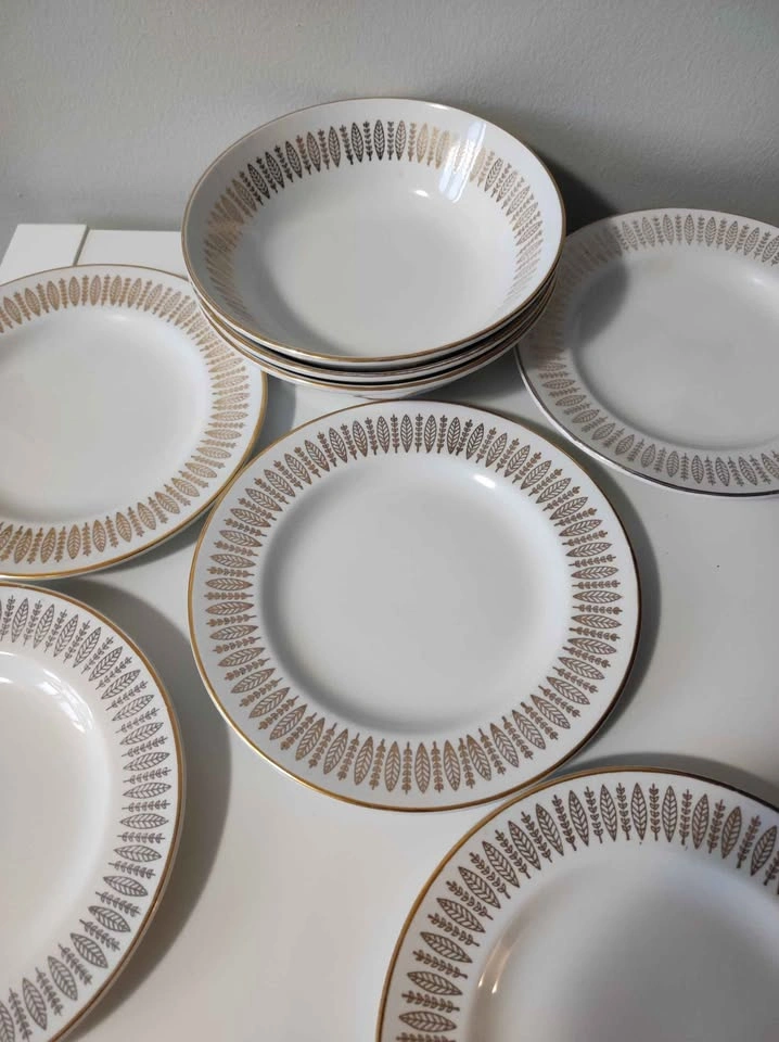 Vintage 22k gold plated plates - photo 2