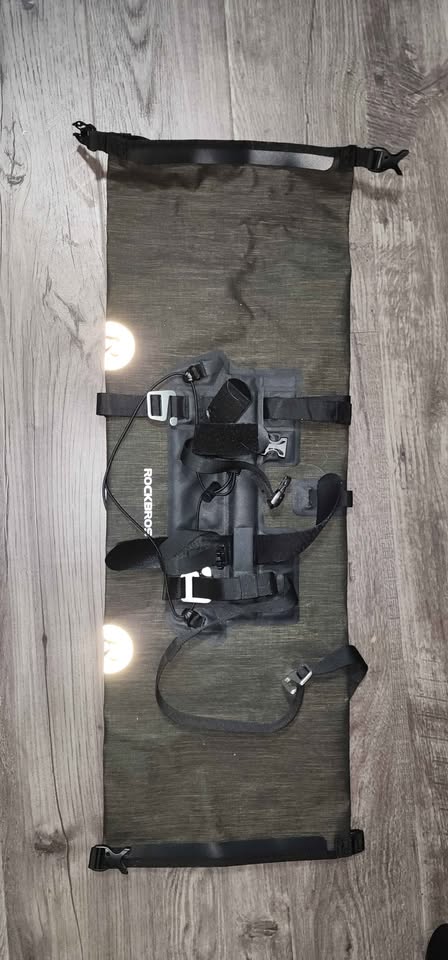 Waterproof Cycling Handle bar roll bag 15L - photo 2