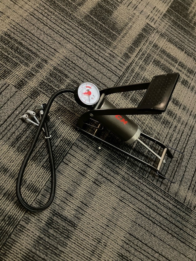 ccm foot air pump for bikes/balls/etc.