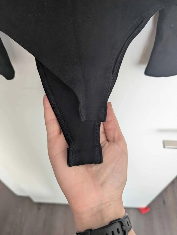 H&M Black Cut-Out Puff Sleeve Bodysuit - photo 3