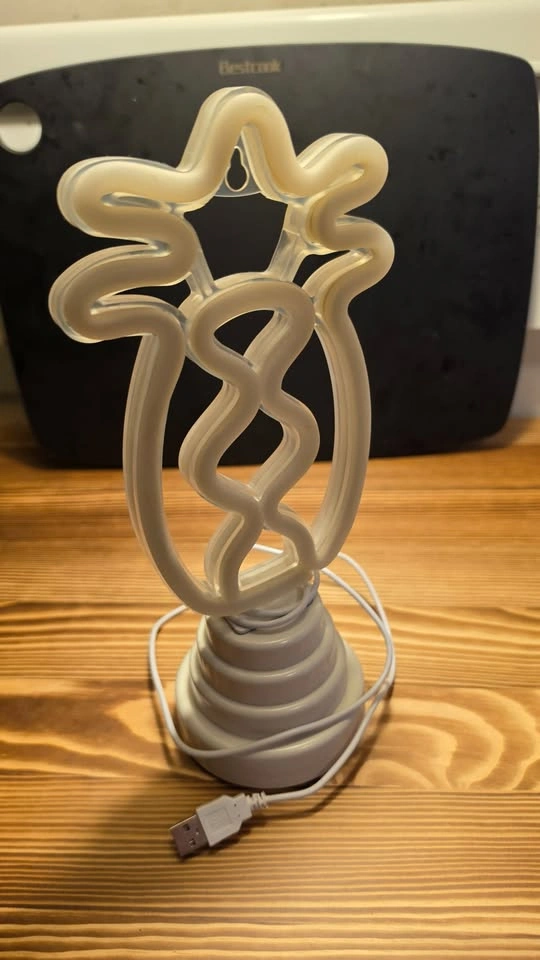 Fun LED Neon Pineapple Desk Lamp / Nightlight - photo 3
