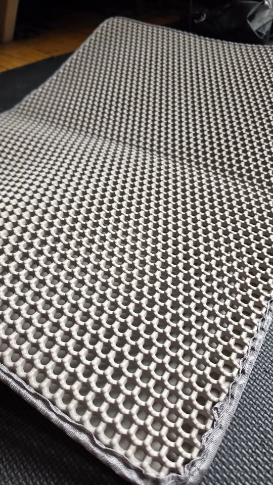 Large Double-Layer Cat Litter Trapping Mat (23" x 31") - photo 2
