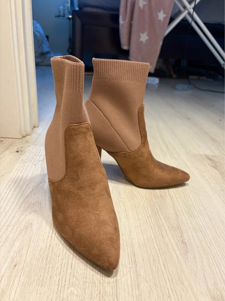 Steve Madden sock boots sz 5 - photo 2