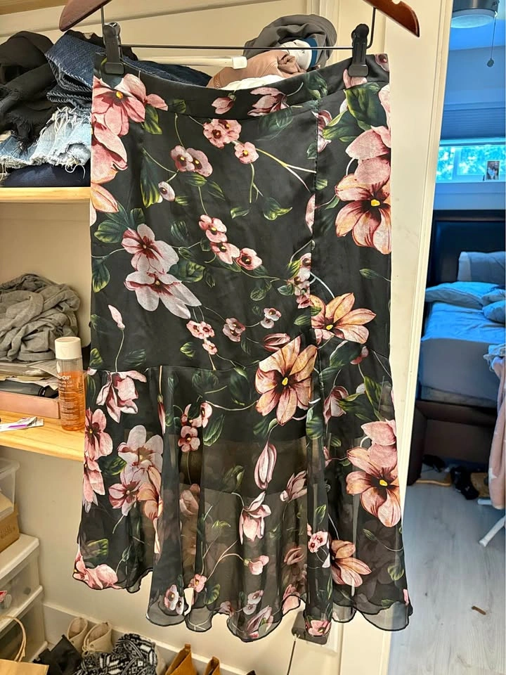 Midi skirt
