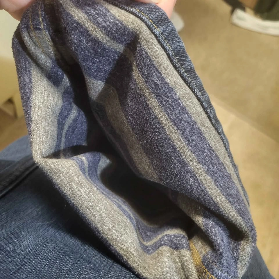 Men's Fleece Lined Wrangler Jeans - photo 3