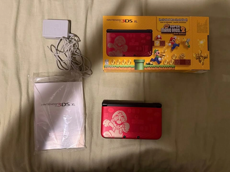 Nintendo 3DS XL New Super Mario Bros. 2 Limited Edition Console - photo 3