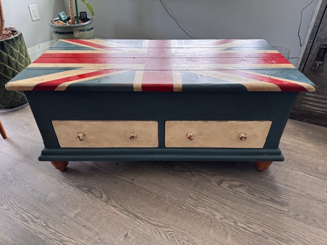 Union Jack Coffee Table / Storage Bench - photo 3