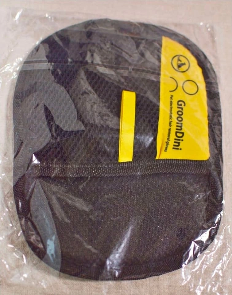 Pet Hair Remover Glove with Mesh Back and Rubber Palm