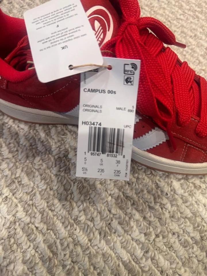 Brand New Boys Adidas Red Gym Shoes Size 5.5 - photo 3