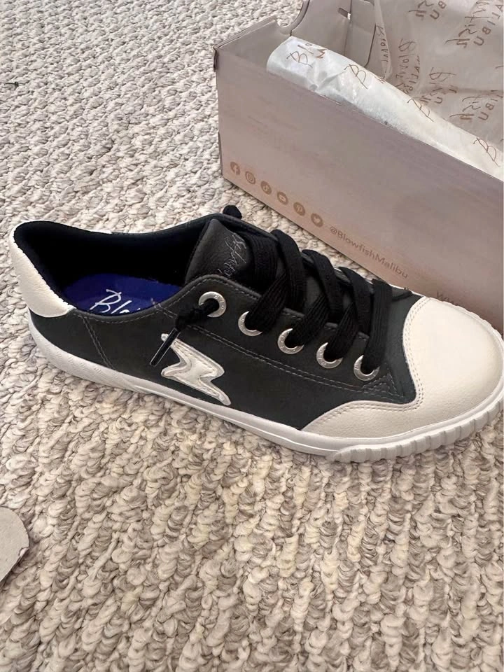Brand New Boys Shoes Size 4