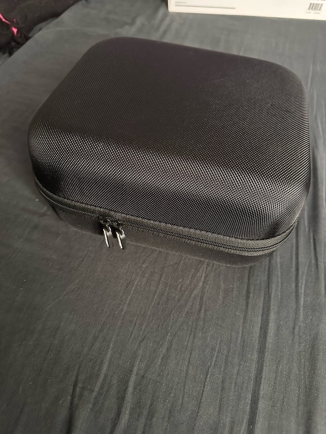 Meta Quest 3 512GB VR Headset - photo 4