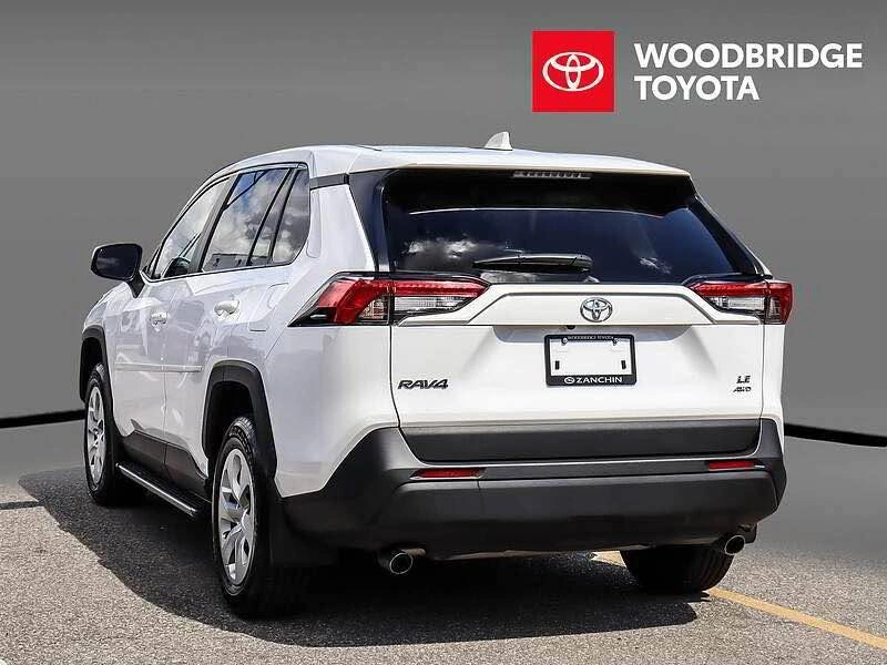 2025 Toyota RAV4 - photo 3