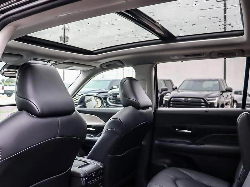 2025 Toyota Grand Highlander - photo 4