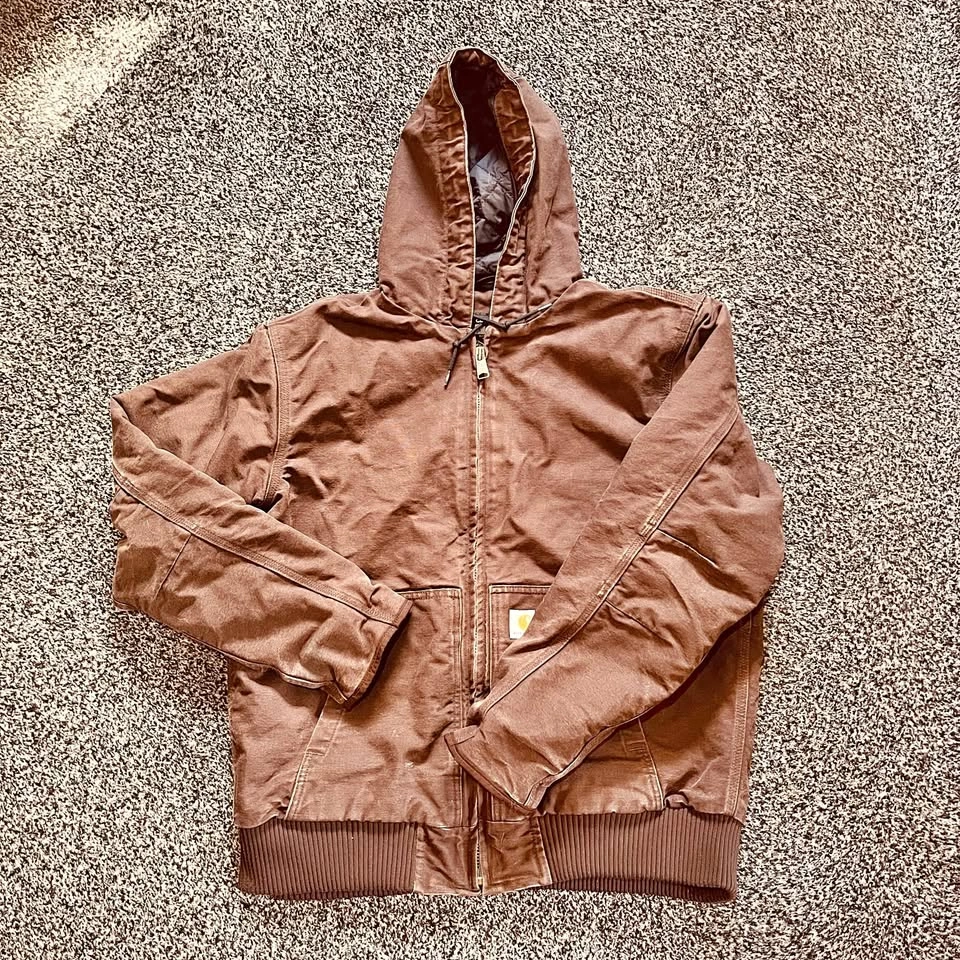 Carhartt J130 L size