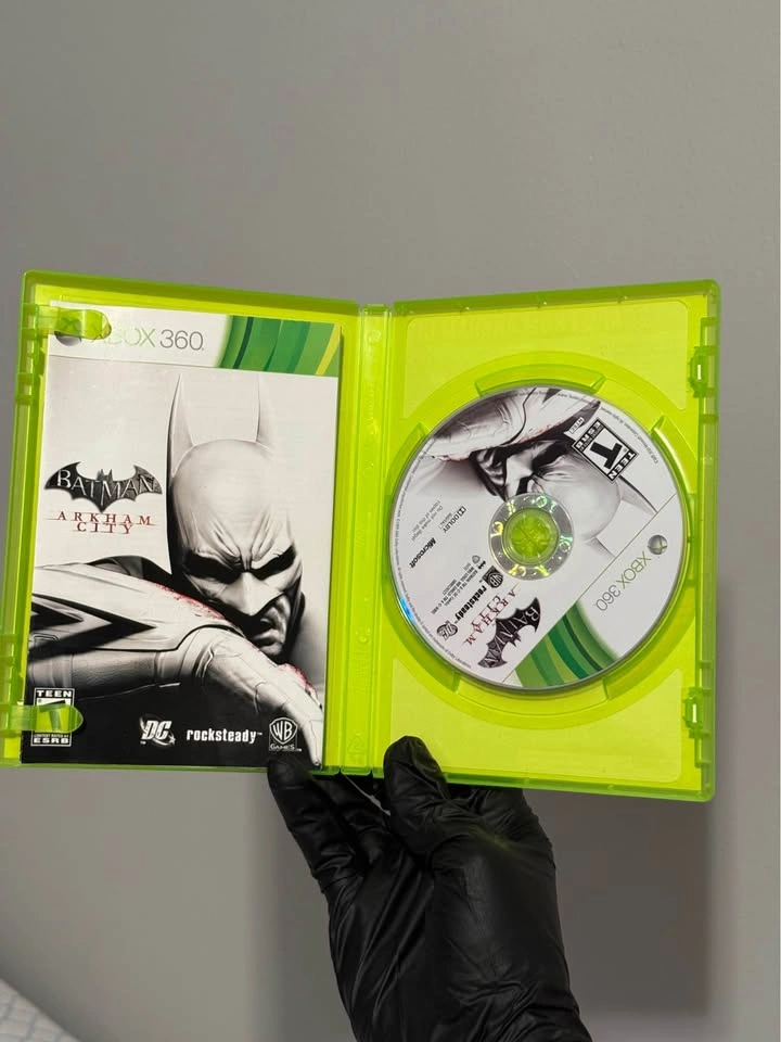 Batman: Arkham City - Xbox 360 - photo 3