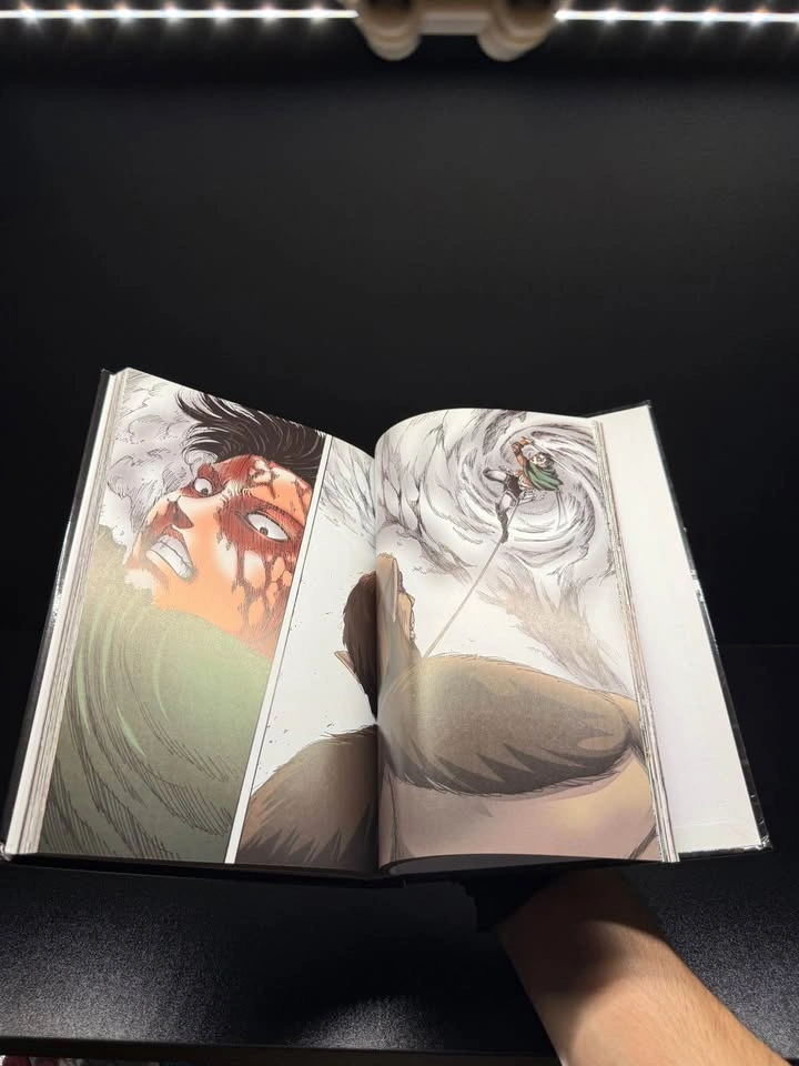 Attack on Titan Best of In Color Vol 1 Hardcover Hajime Isayama - photo 4