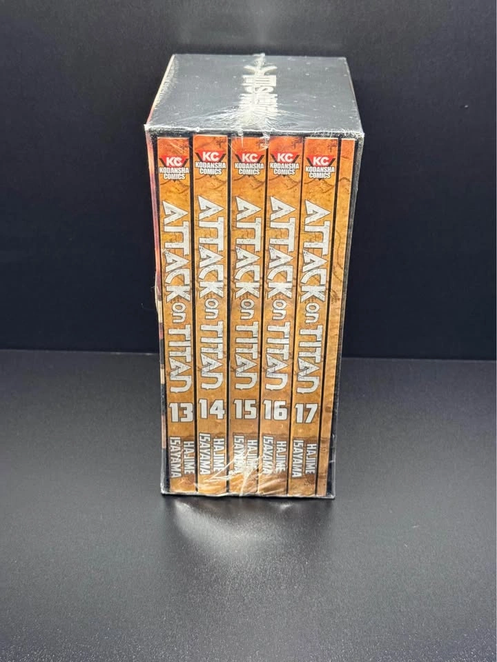 Attack on Titan Manga Lot Vol 1-6, 9-17, and 34 - photo 2