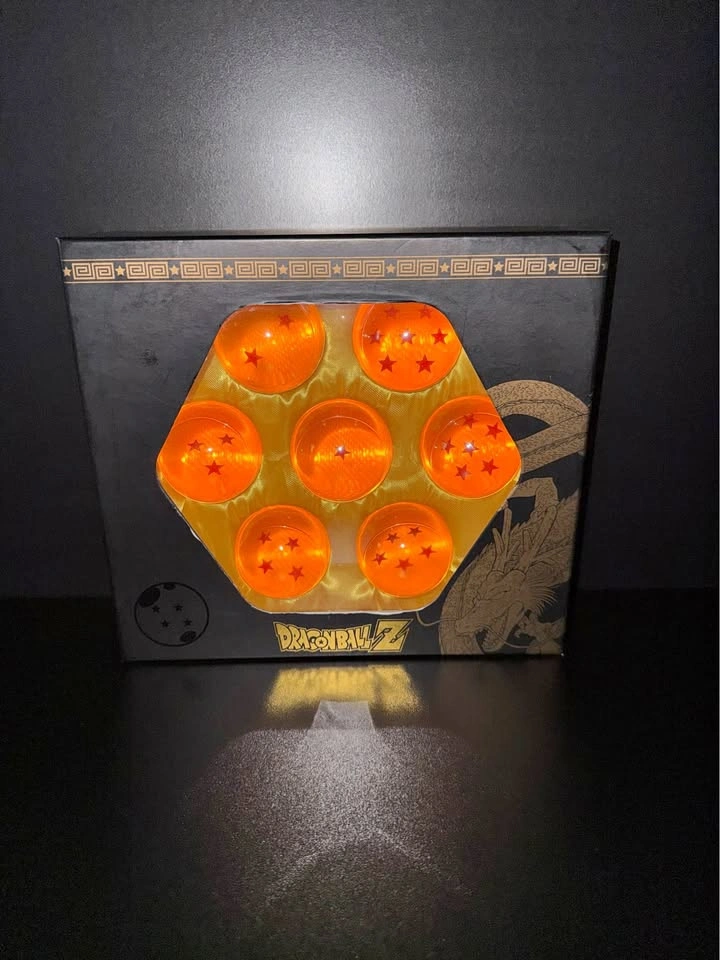 Dragon Ball Z 7-Piece Crystal Ball Set