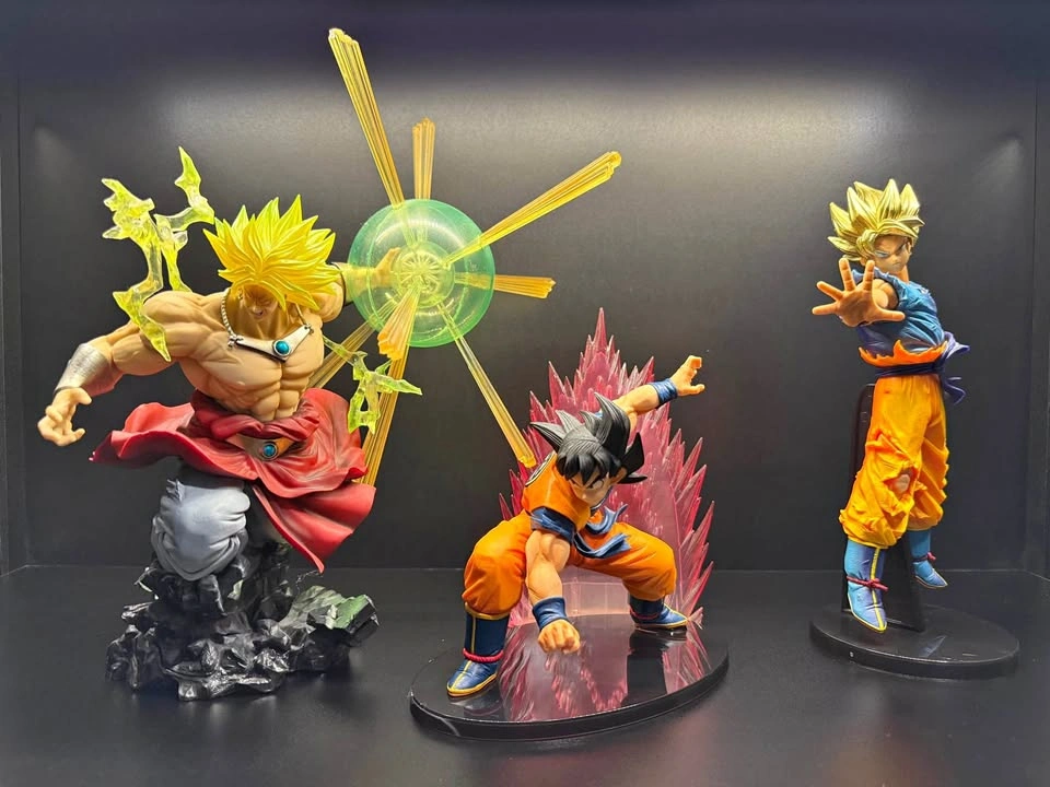 Bandai Figuarts Zero Broly & Banpresto DBZ Statues