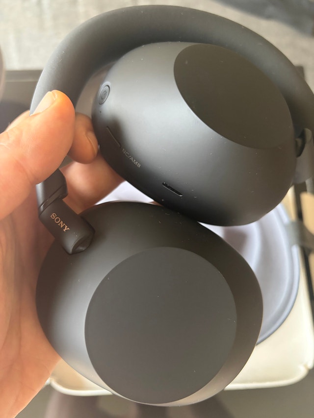 Sony WH-1000XM6 Noise Canceling Headphones - photo 3