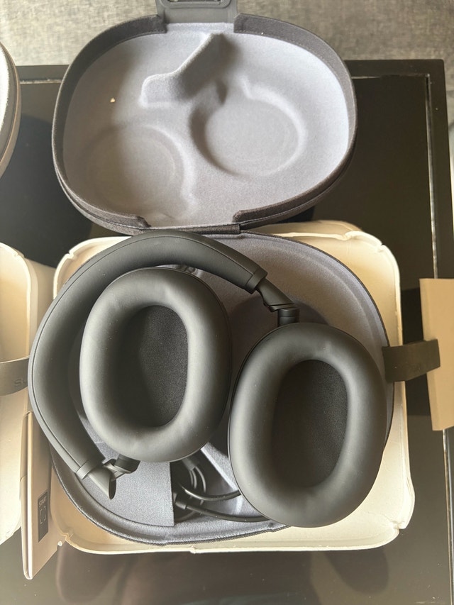Sony WH-1000XM6 Noise Canceling Headphones - photo 4