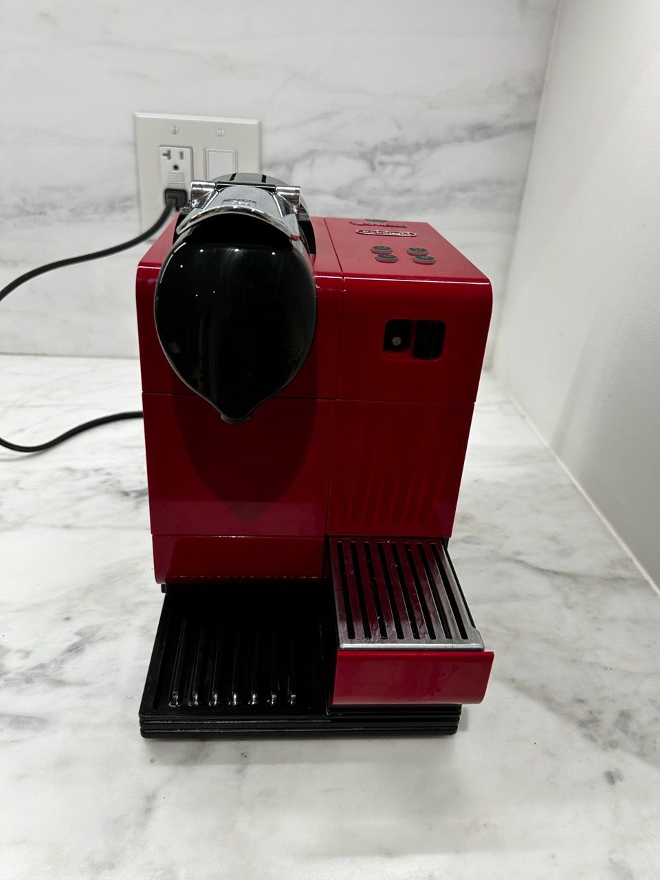 DeLonghi Nespresso EN520R Espresso Coffee Machine Red - photo 4