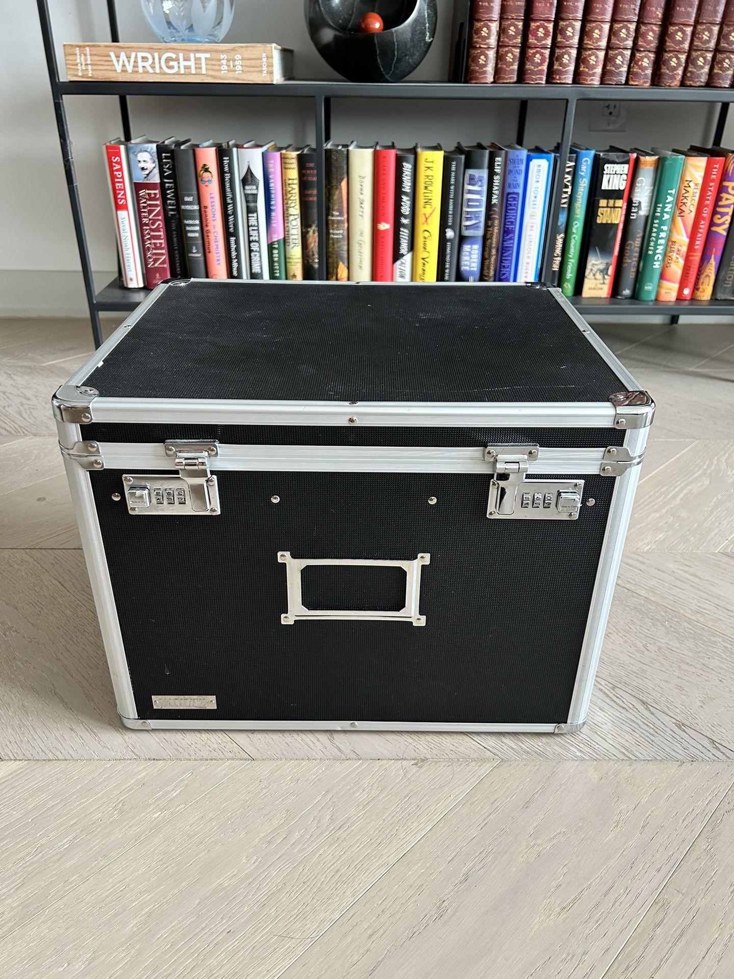 Vaultz Locking Letter/Legal Size File Or Storage Chest