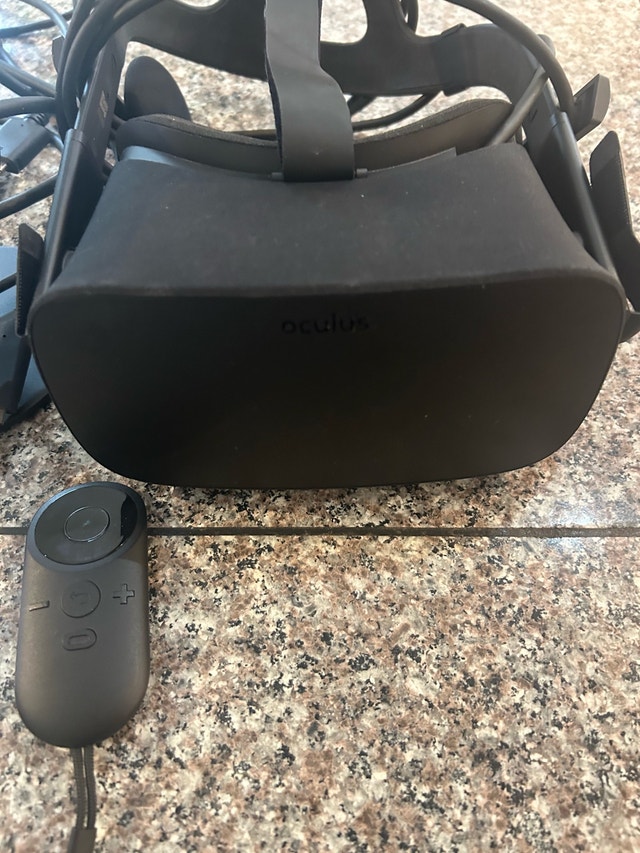 Oculus Rift VR system READ FULLY