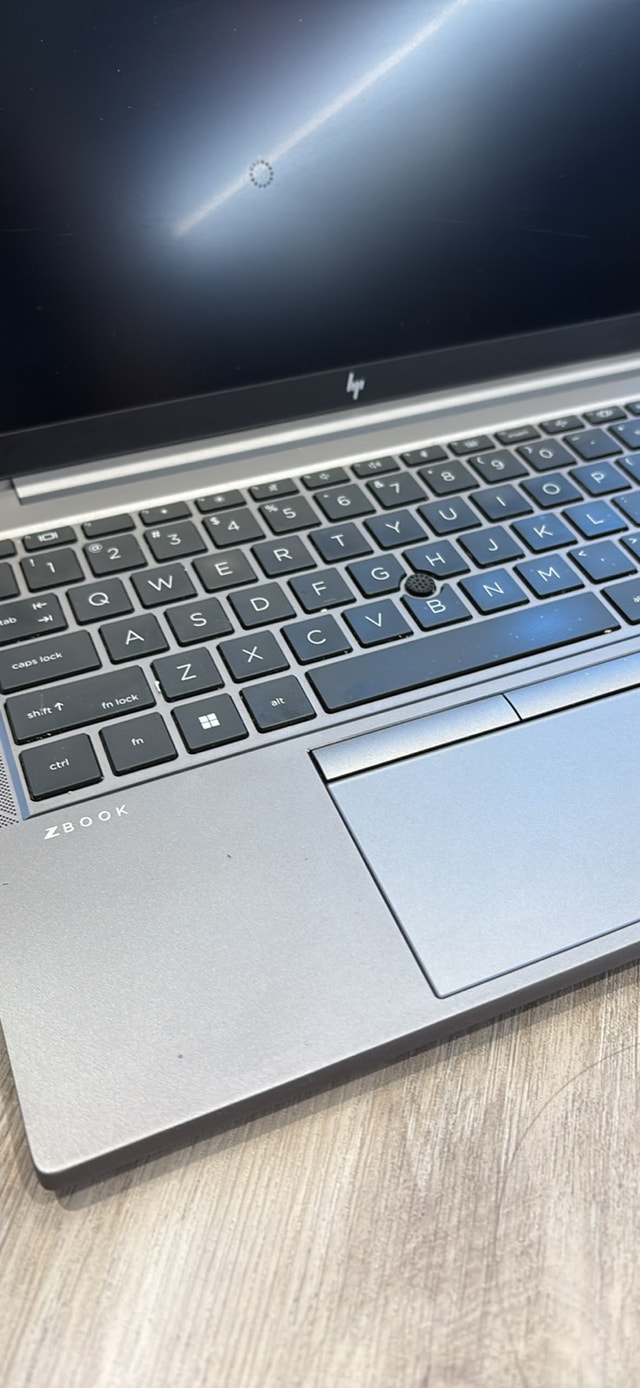 HP ZBook Firefly 14 G8 – 14" Laptop i5 11th Gen, 16GB RAM, 500GB - photo 2