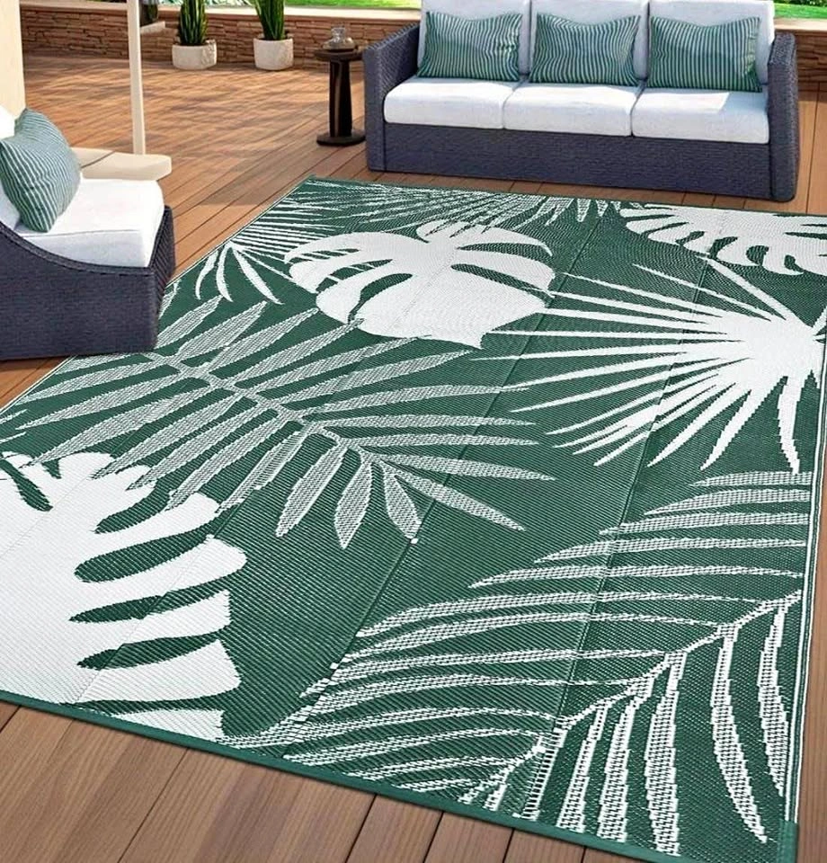 Outdoor rug