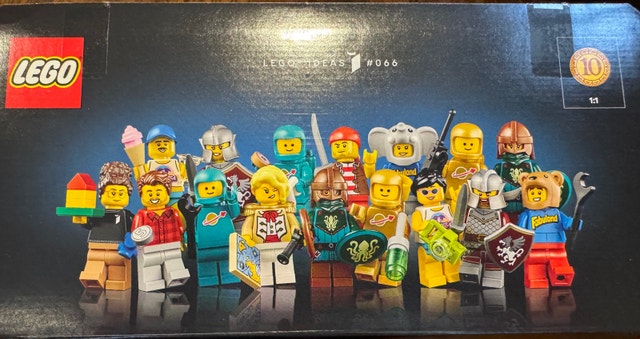 LEGO Ideas Minifigure Set 21358