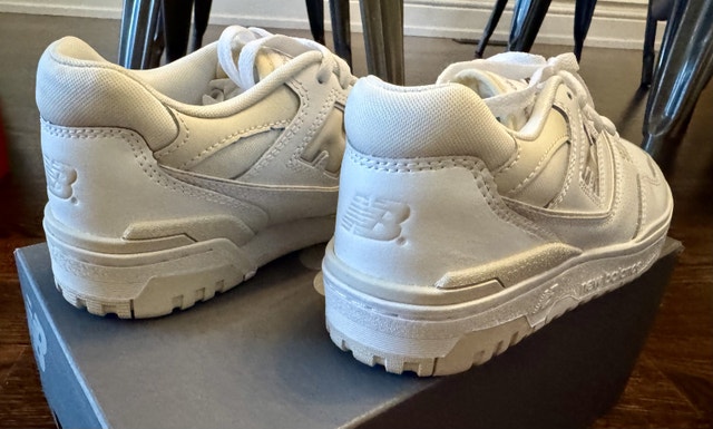 Women’s New Balance 550 White-Beige in Size 7.5 Width B - photo 2