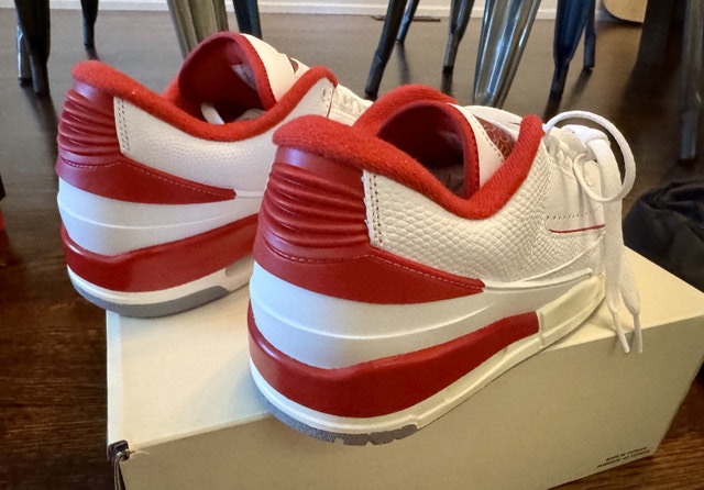 Air Jordan 2/3 'White Varsity Red' Size 8 - photo 2
