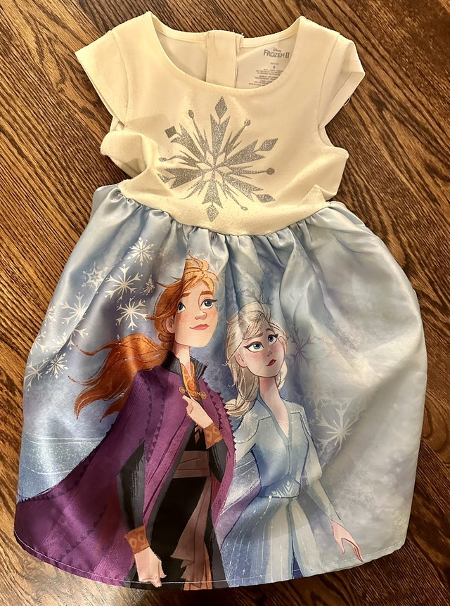 Official Disney licensed Frozen 2 Dress and Shawl Kids Size 6 - photo 2