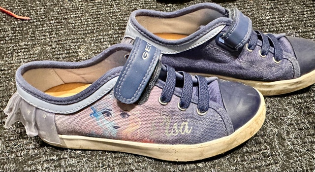 Geox x Disney Frozen Girl's Ciak Sneakers Size 1