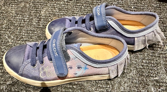Geox x Disney Frozen Girl's Ciak Sneakers Size 1 - photo 2