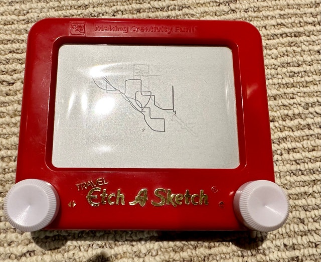 Travel Etch A Sketch Classic Drawing Toy