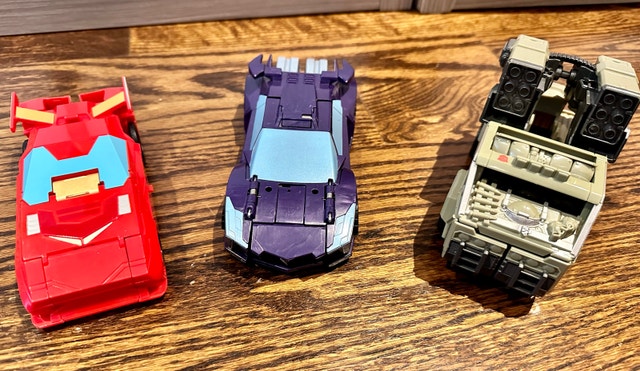 Transformers Cyberverse Ultra Hot Rod, Shadow Striker & Hound
