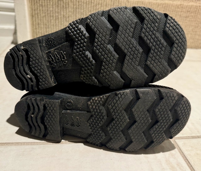 Kamik Boys Size 1 Rain Boots Black - photo 3