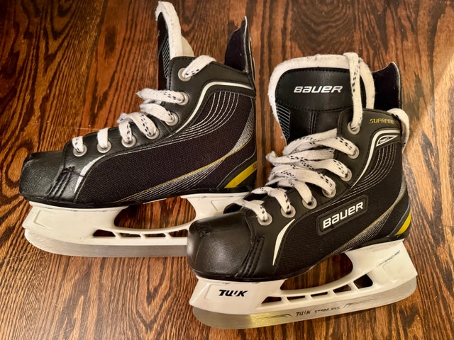 Bauer Supreme Kids Skates Size 1