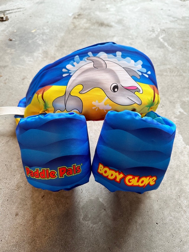 Body Glove Kids' Paddle Pals Patented Swim Jacket