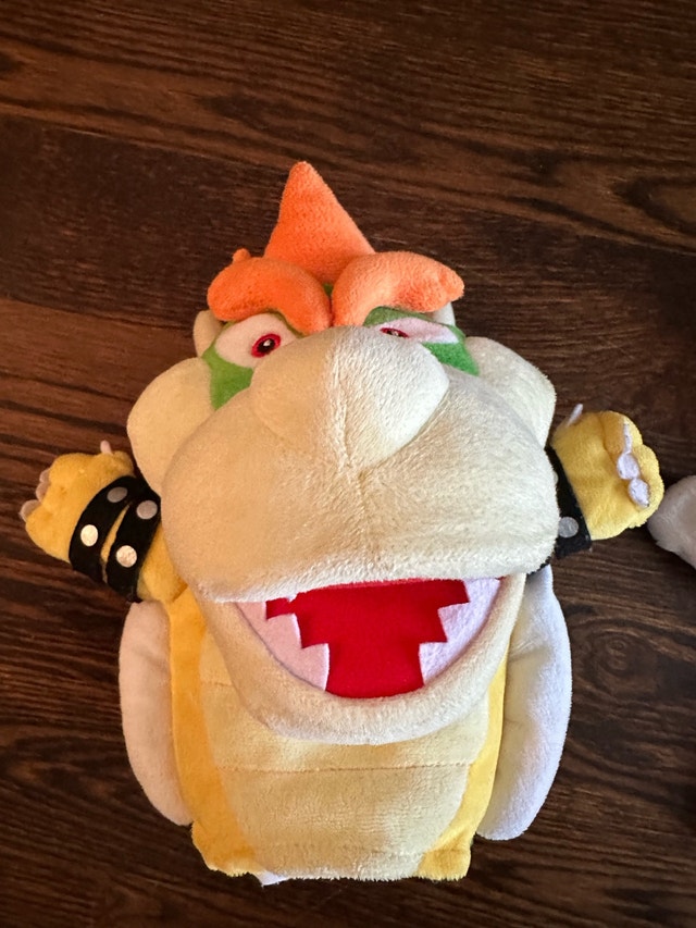 Super Mario Bowser 10” Plush Hand Puppet Officially Licensed
