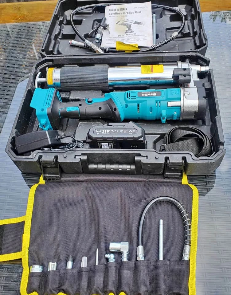 SeeSii Cordless Grease Gun and New Poneya Fittings Kit