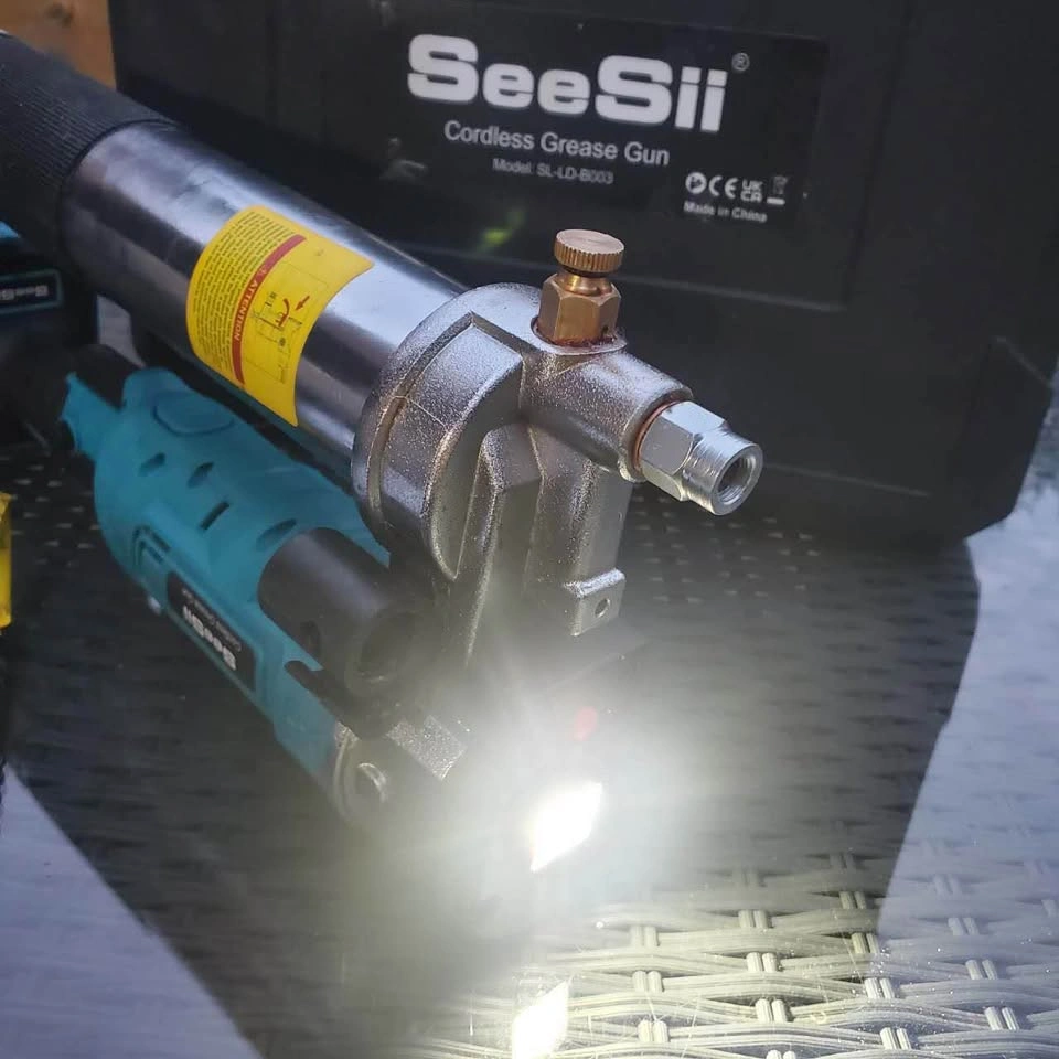 SeeSii Cordless Grease Gun and New Poneya Fittings Kit - photo 4