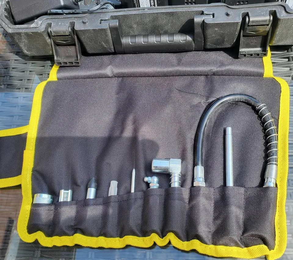 SeeSii Cordless Grease Gun and New Poneya Fittings Kit - photo 5