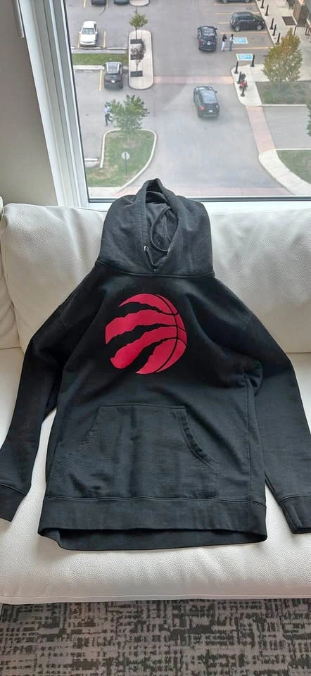 Toronto Raptors Hoodie Size M