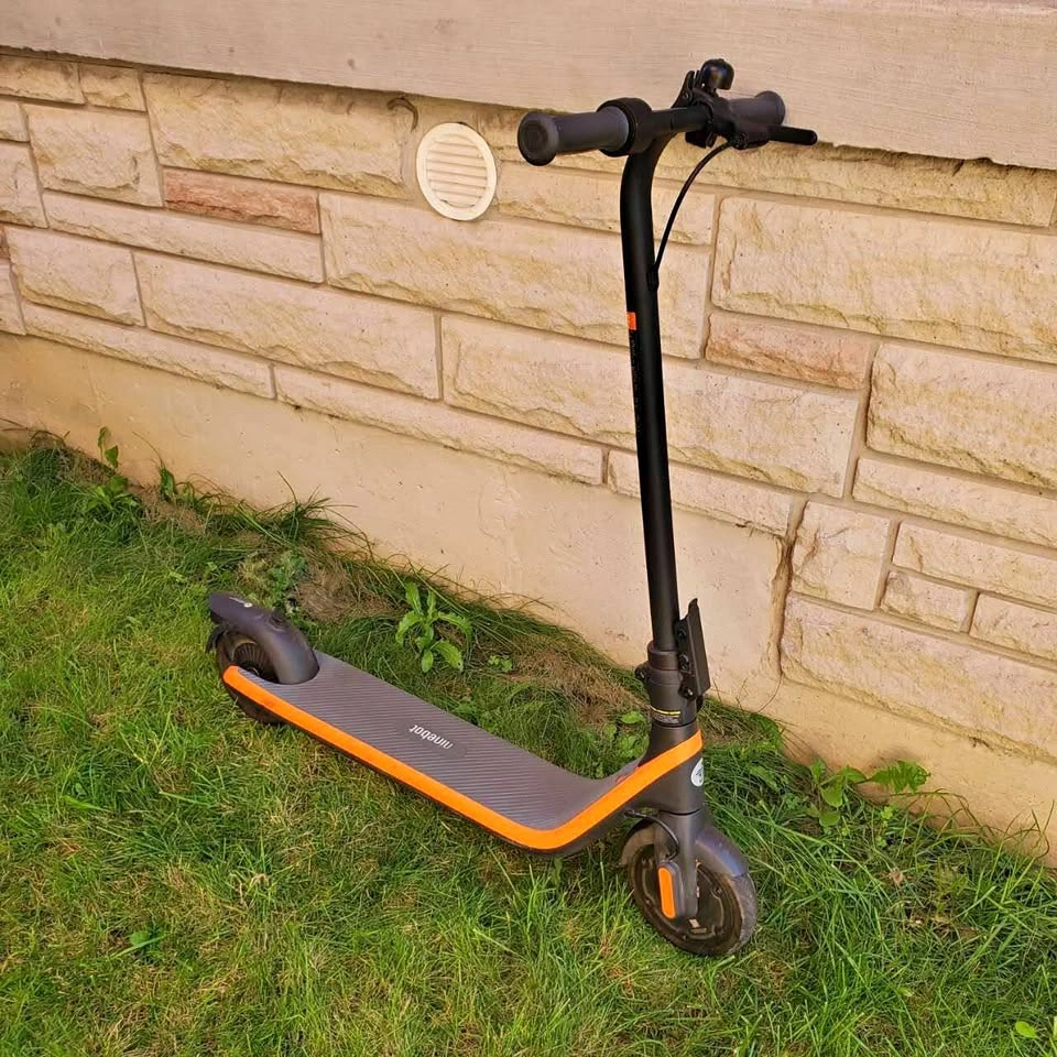 Ninebot eKickScooter C2