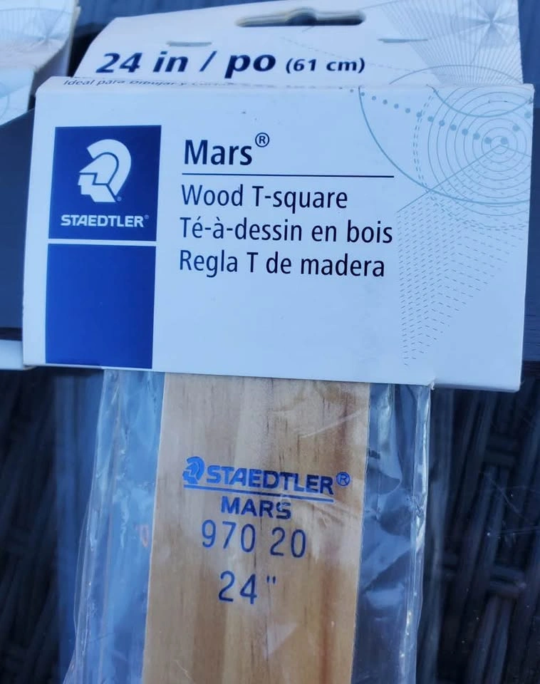 Staedtler Mars 24-inch Wood T-square - photo 2